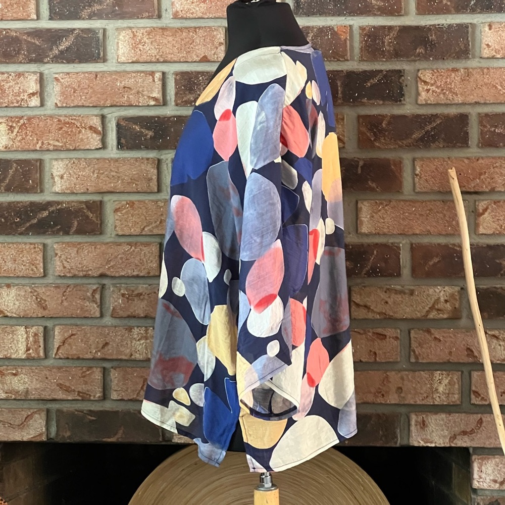 Simple x Suzanne Betro Abstract Dot Print Top - Picture 3 of 4